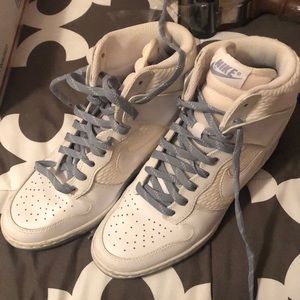 Nike sneakers size 8